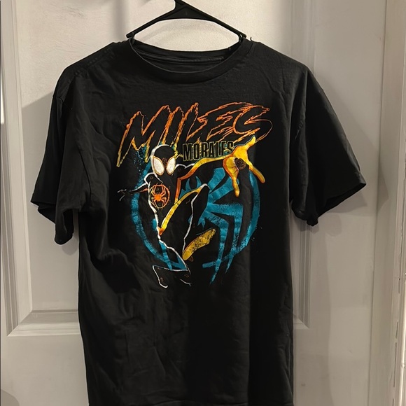 Miles morales T-Shirt in EUC - Picture 1 of 3